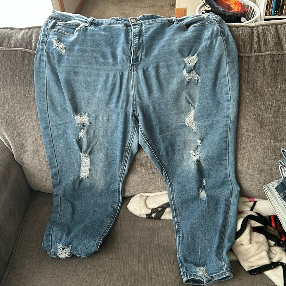 Plus size vanilla star heavy distressed jeans
